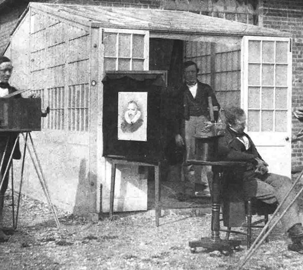 William Henry Fox Talbot et Nicolaas Henneman en 1846, au Reading establishment